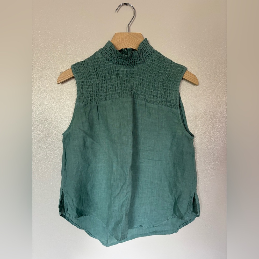 Cloth & Stone Green Smocked Sleeveless Blouse with Mandarin Collar XS